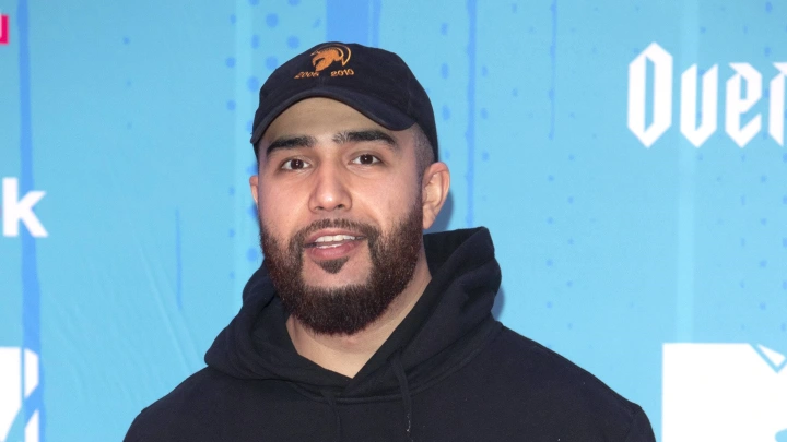 Зачем диаспора Азербайджана тащит в Россию рэпера-русофоба: Jah Khalib собирается выступить в Москве