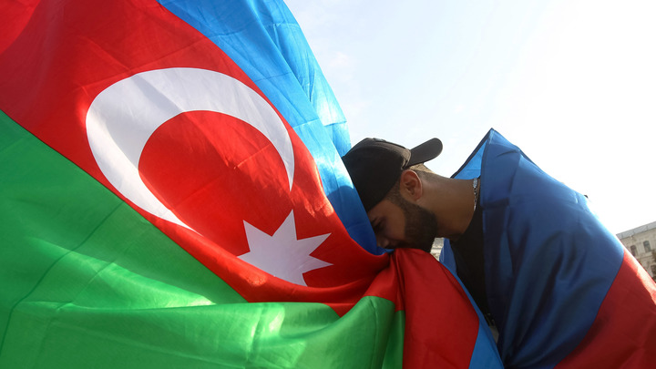 Уже не стесняются: Азербайджанцы делят Сибирь