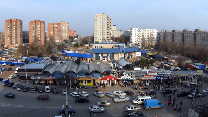 В Нахичевани Ростова-на-Дону обрушился фасад старинного дома
