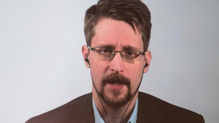 Для чего Сноудену дали закрепиться в России? Политтехнолог напомнил о намёке Путина