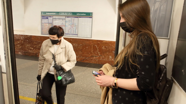 95% пассажиров санкт-петербургского метро носят маски