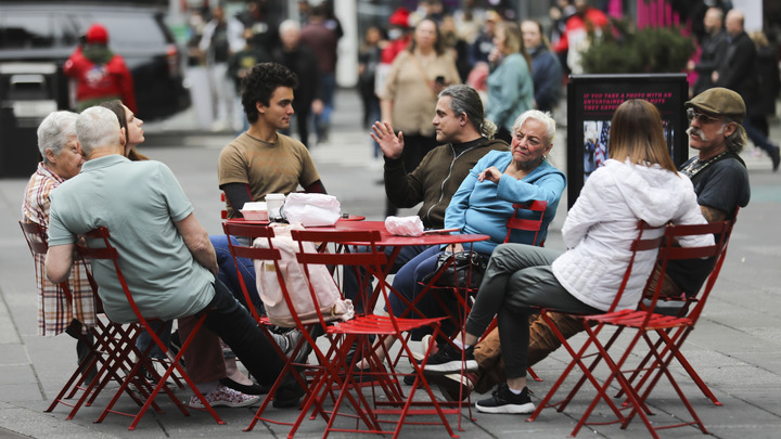 Британские учёные считают, что COVID-19 способен уменьшить объём мозга