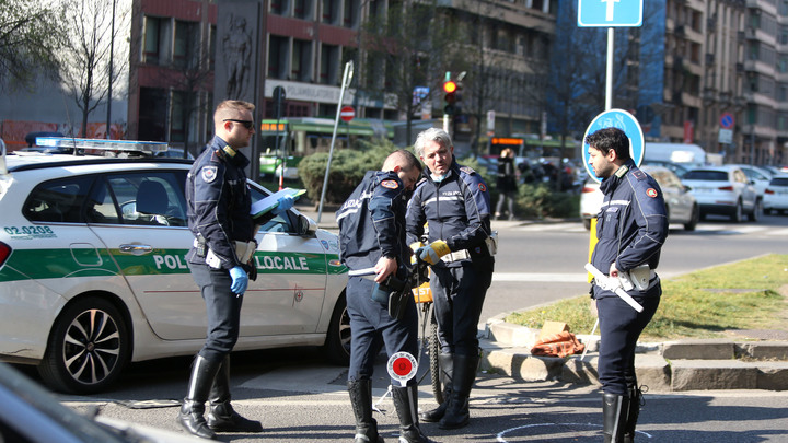 Жёсткий разгон Первомая: Иностранная полиция применила газ и дубинки