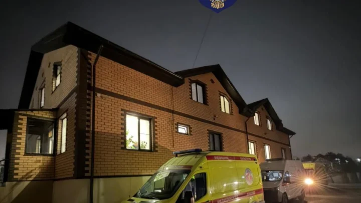 КП выяснила происхождение нелегальных домов престарелых в России