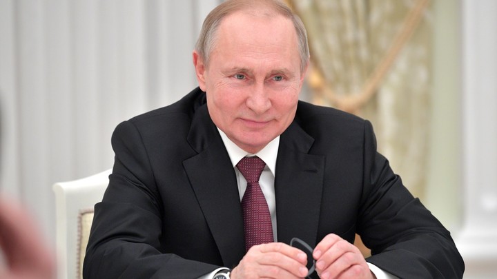 Им будет полезно посмотреть, как жизнь устроена: Путин пообещал спустить на землю чиновников