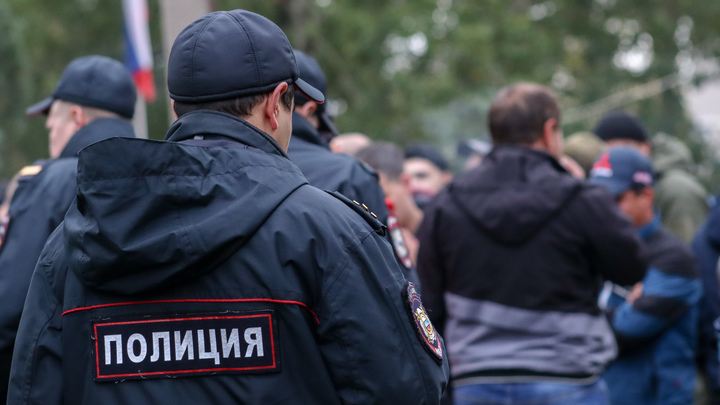Грабитель изнасиловал 82-летнюю пенсионерку и поджёг её дом в Подмосковье