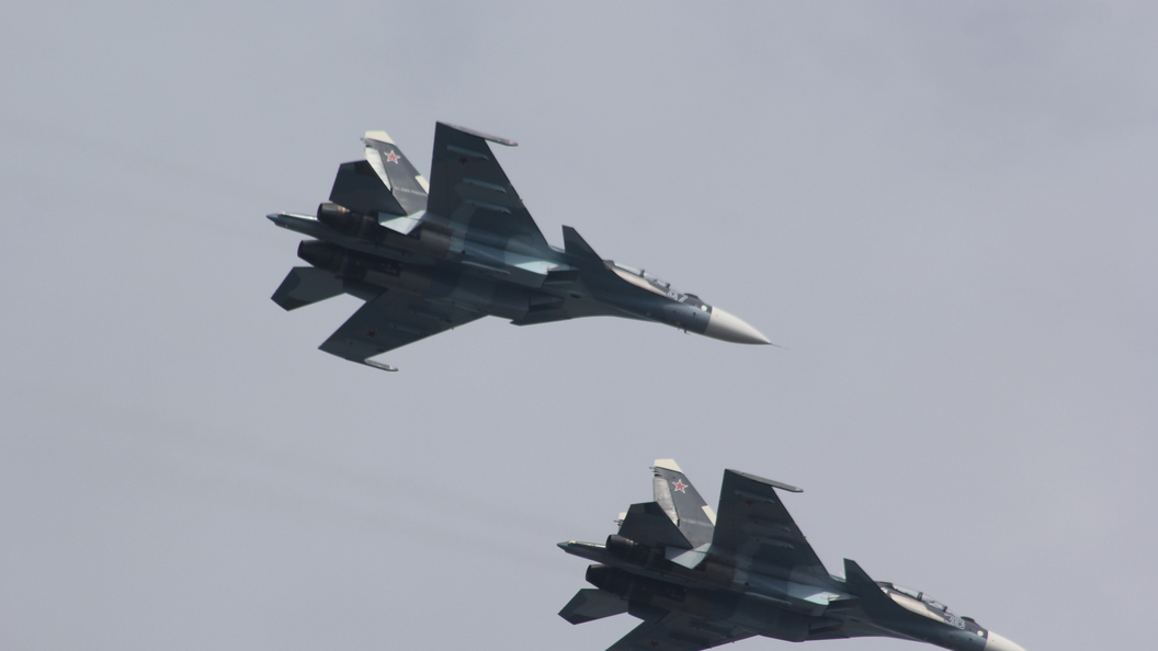 Бомбардировщики Ту-22М3 мощно ударили по объектам ИГ в Сирии Бомбардировщики Ту-22М3 мощно ударили по объектам ИГ в Сирии