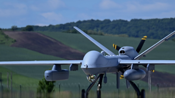 Контролирует ночной удар: В акватории Крыма замечен дрон-разведчик США, сообщил военлёт. Прозвучал главный вопрос