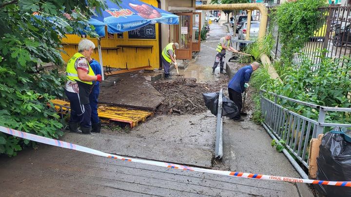 В Сочи после ливней затоплены 17 подвалов многоэтажек