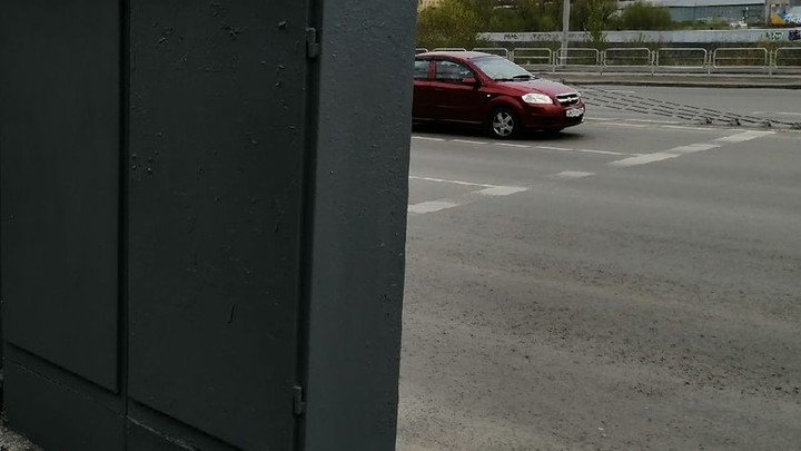 В Челябинске лихач на летней резине сбил водителя троллейбуса