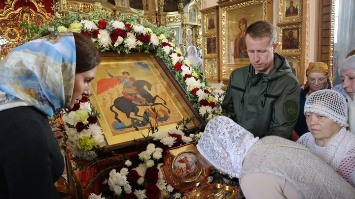 Главные слова в молитвах Георгию Победоносцу: Мы верим. И Господь нас не оставит
