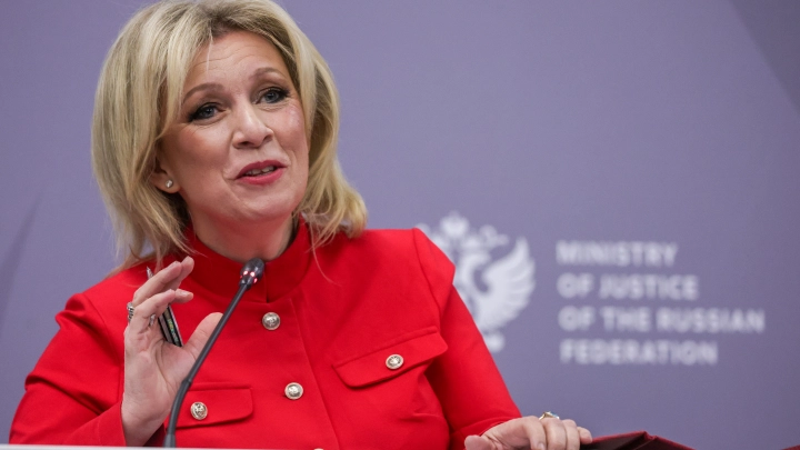 Захарова призвала не перевирать слова Мединского о Карабахе