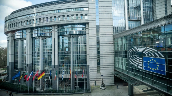 У Европы и Украины есть ещё один способ законно украсть русские активы: Идея очень сладкая