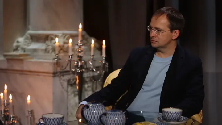 Несерьёзный переговорщик: Макфол раскритиковал возвращение Мединского