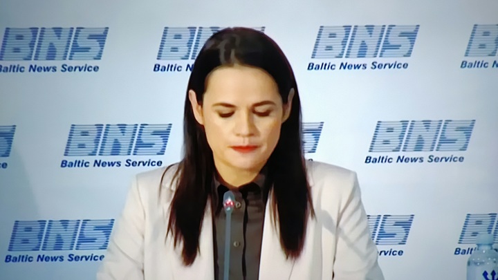 Тихановская оправдалась за видео после побега в Литву: Было важно, чтобы люди меня не осудили