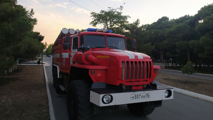 Супруги из Ростова-на-Дону сожгли авто полицейского за Z-наклейку: опубликовано видео