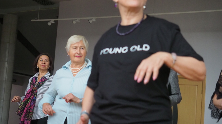 Бачата на даче и в зале: все возможности участников программы Московского долголетия