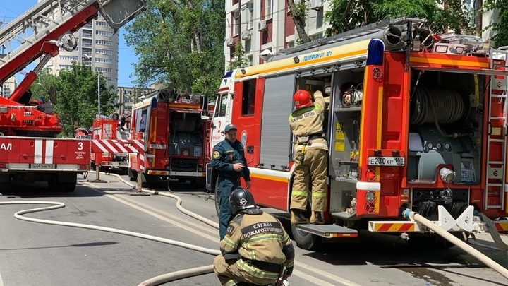 Более 30 человек эвакуировали из-за пожара в центре Ростова-на-Дону