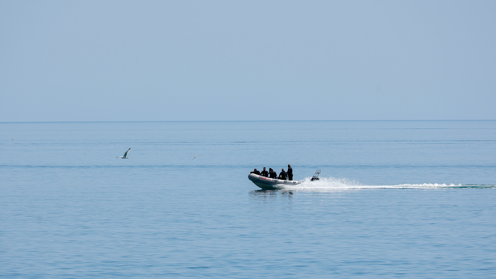 В Крыму неизвестные с лодок расстреляли кемпинг. Введён план Крепость - источник
