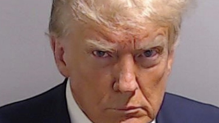 Трамп опубликовал своё тюремное фото, и его сын не растерялся