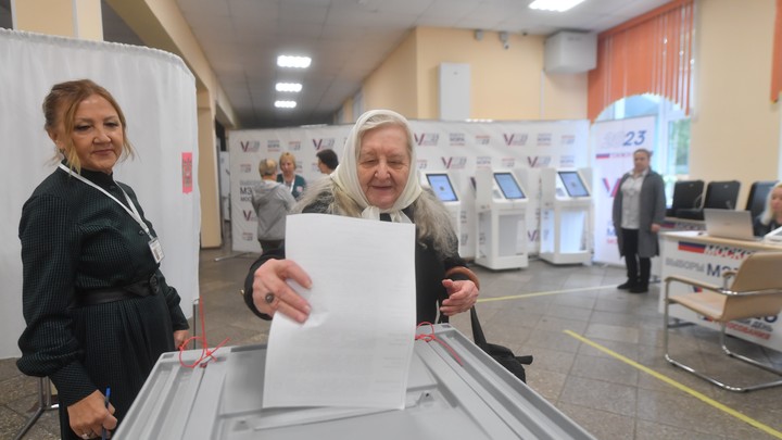 Политолог объяснил, почему опасно проводить выборы президента России: Сейчас это лишнее