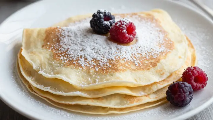 Диетолог Устинова назвала самые вредные начинки для блинов