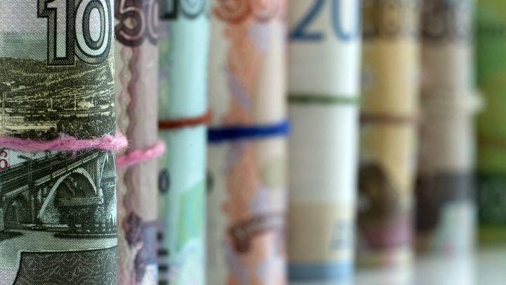 ЦБ уличил сразу шесть банков в обмане заёмщиков: Дают микрозайм вместо кредита на худших условиях