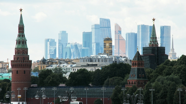 Видео атаки дронов на Москва-Сити: ролики налета БПЛА на Минцифры и Око-2