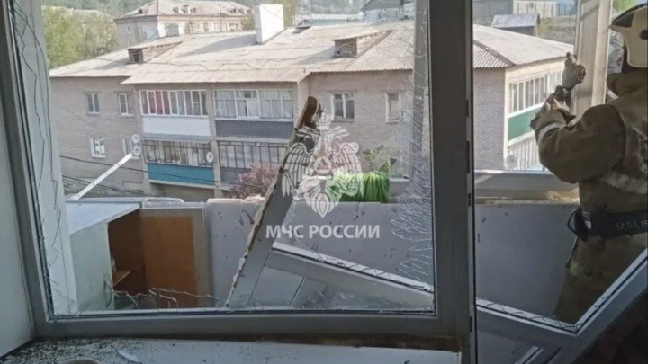 В Челябинской области взрыв самогонного аппарата повредил балкон многоэтажки