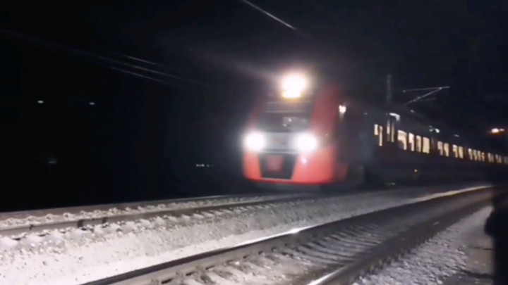 В Сочи полностью восстановили движение поездов после шторма века, размывшего ж/д пути