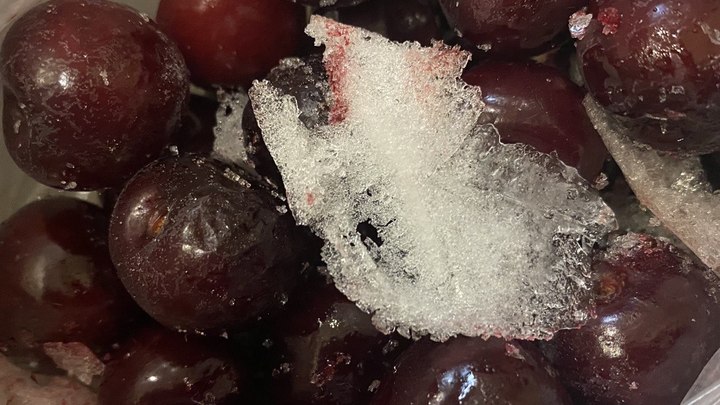 Испанцы воспротивились идее властей: Мы будем потеть весь день