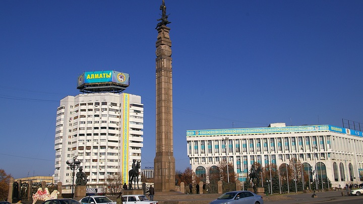 Казахстан уходит, он теперь американский: Градус на фоне смуты смог сбавить Жарихин