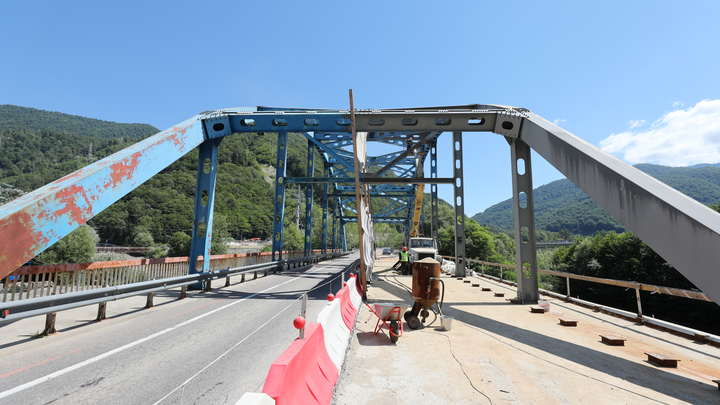 В Сочи ремонт моста через реку Кепша завершат до конца сентября