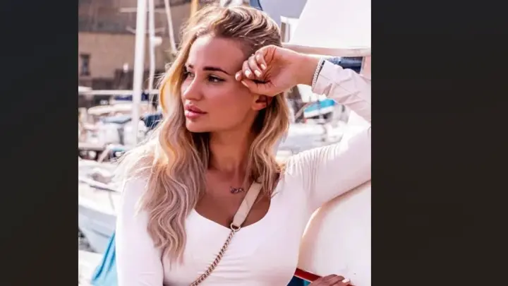 Отец блогера Юлии Бурцевой: Дочь умерла из-за шока во время пластики