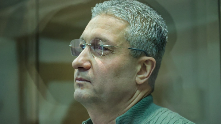 Украл у Минобороны и уйдёт от наказания? Лазейка есть. Но и ущерб для России гигантский