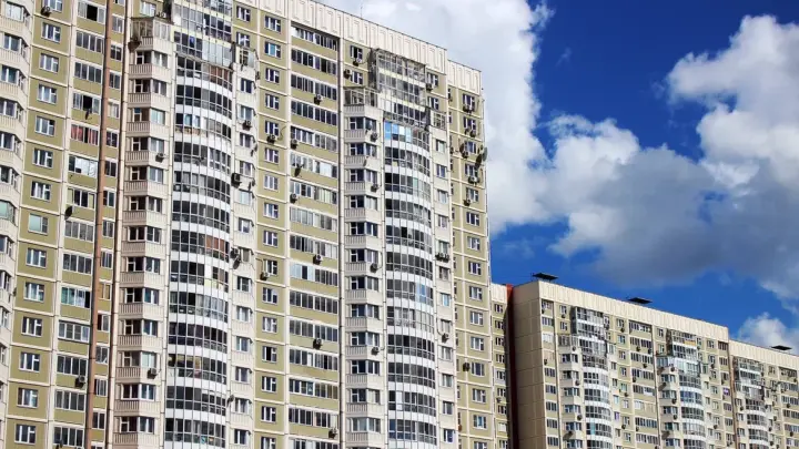 У тех, кто не живёт по месту прописки, есть 4 проблемы: Как их решить? У тех, кто не живёт по месту прописки, есть 4 проблемы: Как их решить?