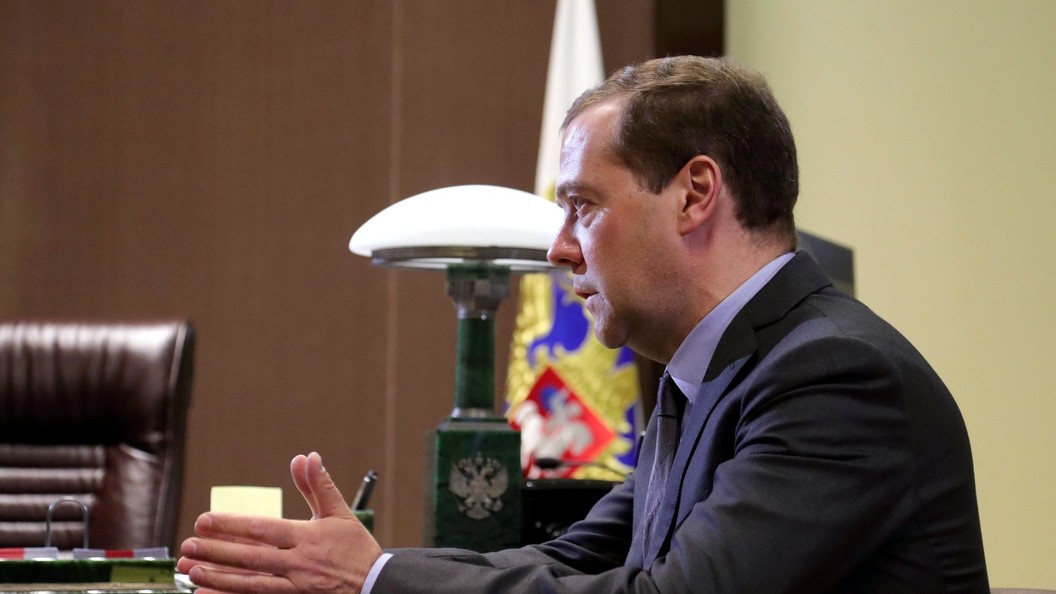 Медведев напугал пользователей соцсетей обещанием работать в новом политическом сезоне