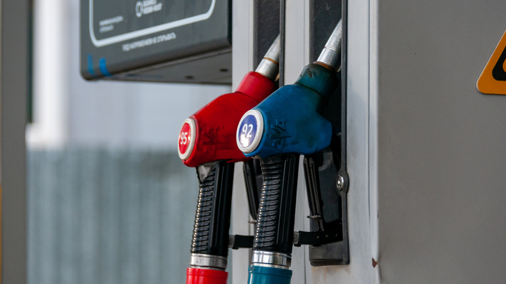 «Выше только в Адыгее»: в Прикамье вновь выросли цены на бензин