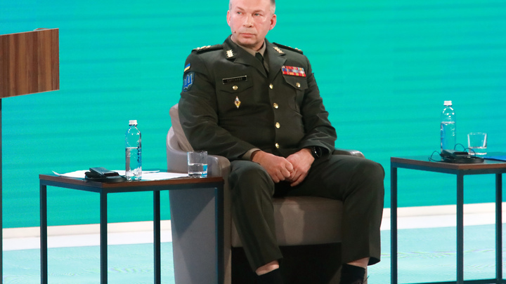 Командующий сухопутными войсками Сырский: Русские наступают по всему фронту