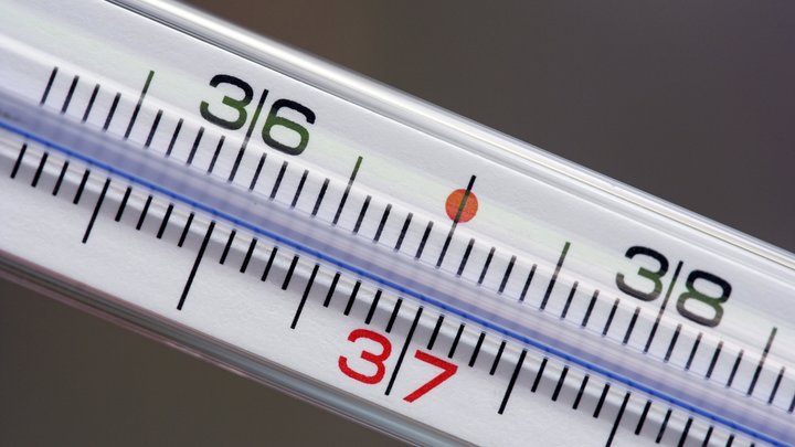 Небольшая температура: Три причины срочно позвонить врачу