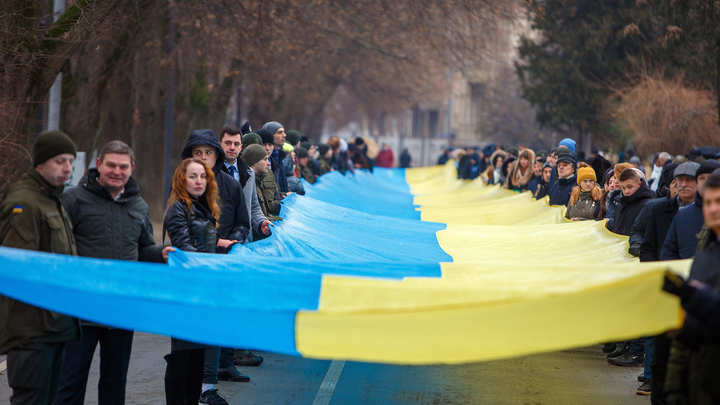 Давай в Украину, Саша. Александр Долгополов покинул Россию после флешмоба поклонников