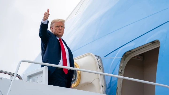 Трамп: раздел Украины уже обсуждается, перемирие не за горами