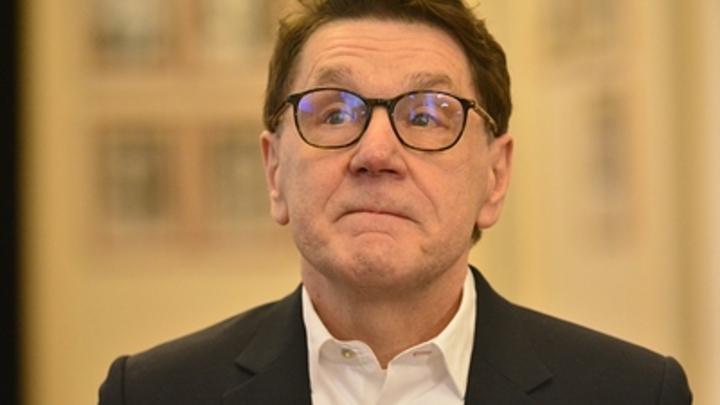 Актёр Сергей Маковецкий устроил драку в самолёте по пути в Новосибирск