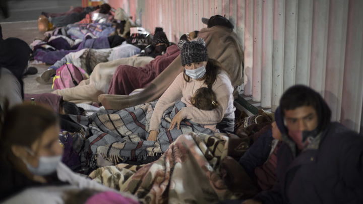 Детей мигрантов могут отправить на военные базы США. Пентагону пришлось объясниться