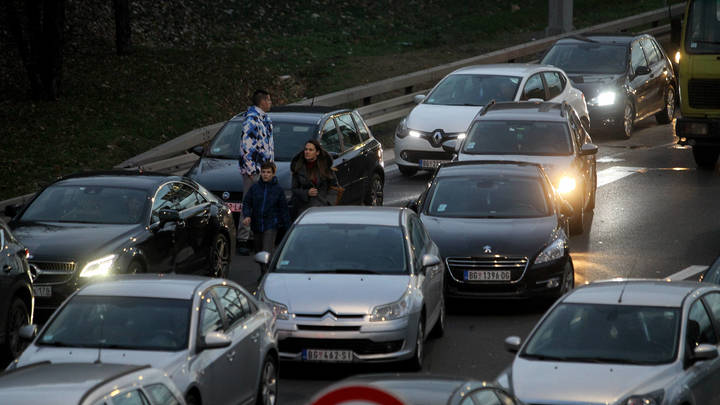 США в ручном режиме управляют властью в Косово. Премьер подтвердил благодарностью