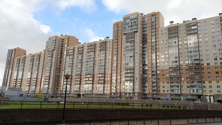 Ипотека в Петербурге пошла под откос: люди перестали покупать жилье