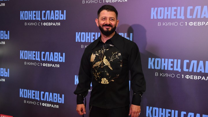 Комедийный сериал «Наша Russia» обретет продолжение в формате мюзикла