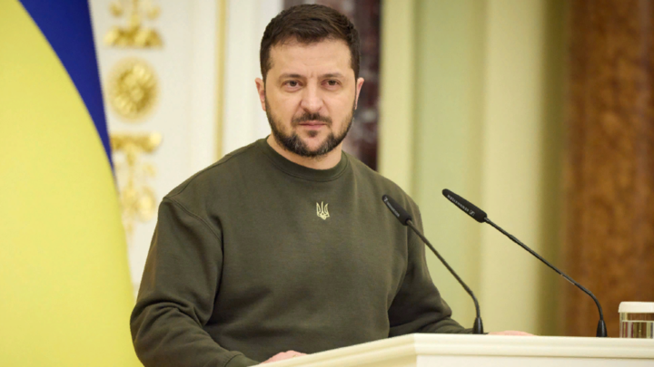 Зеленский раскрыл причину дальнейшей обороны Бахмута: Всё дело в дорогах