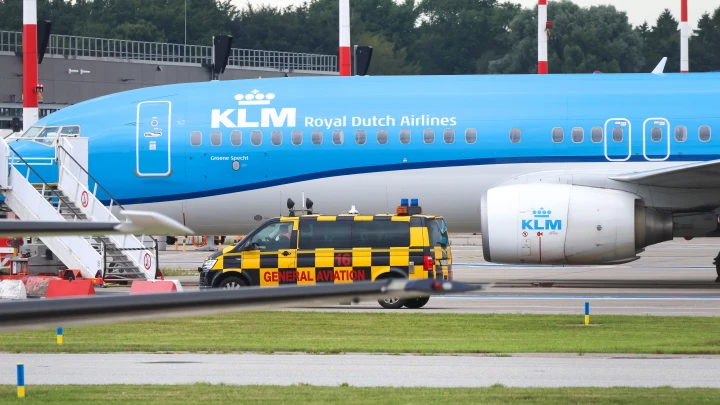 Пассажир запаниковал и открыл аварийную дверь на рейсе Атланта-Амстердам