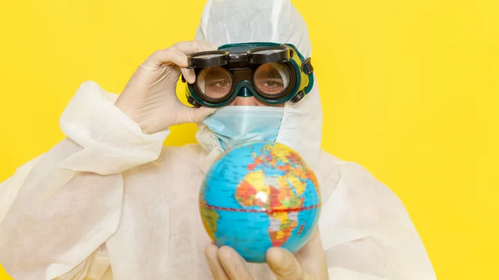 Редкие золотые предметы и загадочное греческое кольцо: археологи откопали тайник во Франции